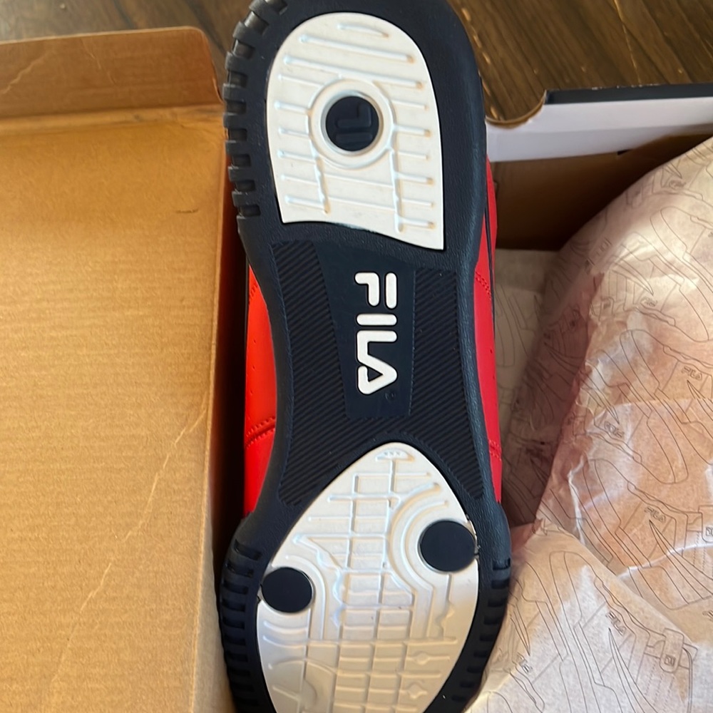 Men’s Fila sz11 NWB